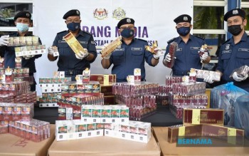 Kastam Terengganu rampas rokok seludup bernilai hampir RM100,000