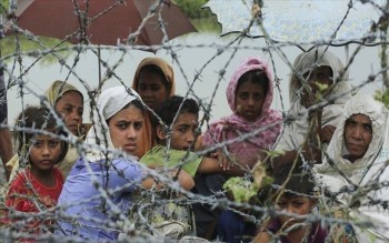 Isu Rohingya perlu ditangani dengan teliti, elak kebanjiran pelarian – Hishammuddin